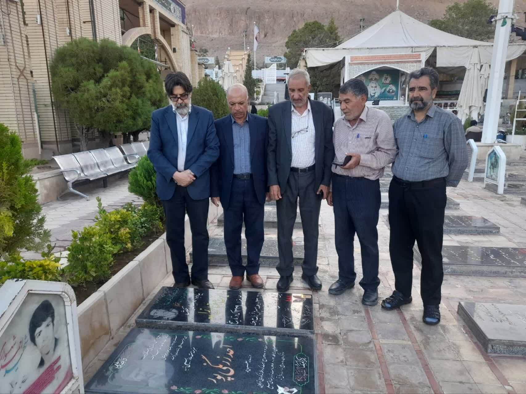 حضور اصحاب رسانه در گلزار شهدای کرمان