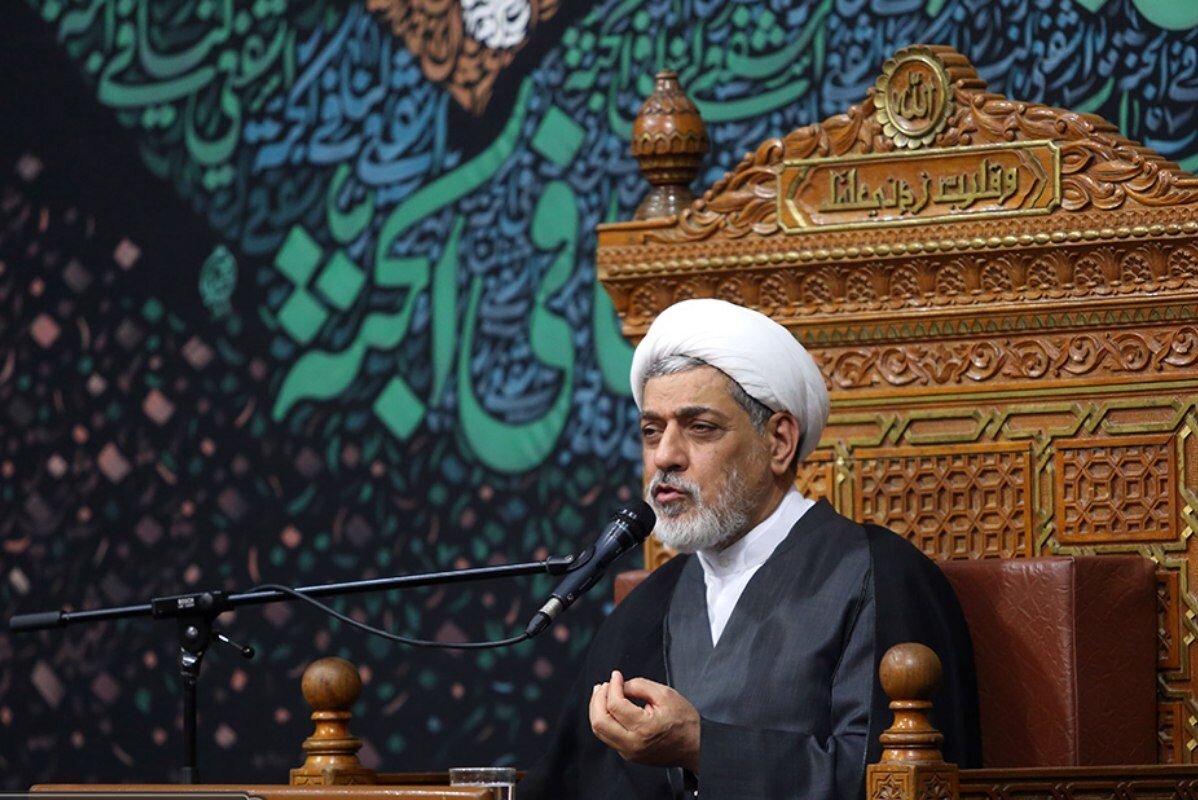 پیشنهاد سخنران حرم بانوی کرامت؛ دهه پایانی صفر به معرفی پیامبر اکرم(ص) اختصاص یابد