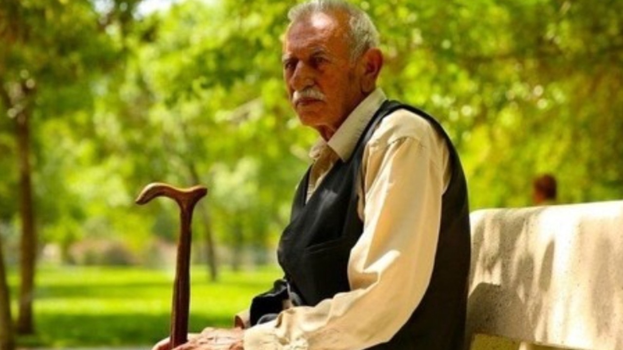 قواعد تازه بازنشستگی کارمندان دولت تشریح شد؛ از افزایش پلکانی سنوات تا شرایط معافیت
