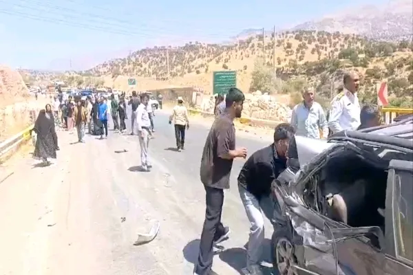 دو حادثه پیاپی در محور تنگ سریز؛ ۲۲ نفر مصدوم شدند