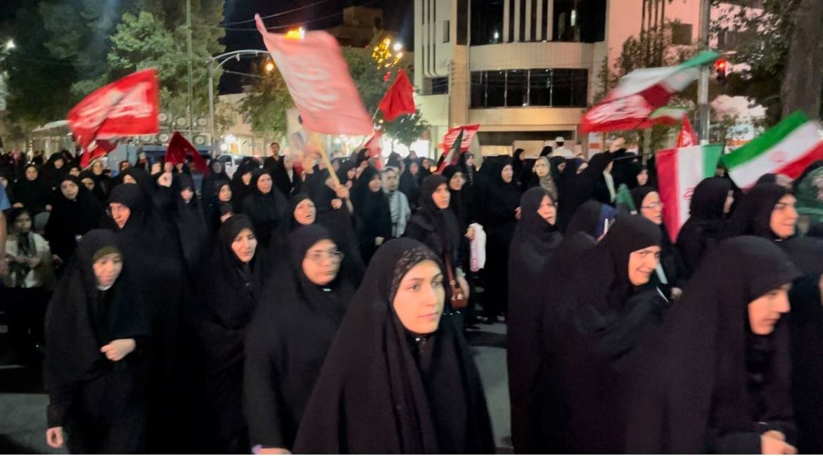 صد و پنجاه و هشتمین شب حضور ایرانشهری‌ها در خیابان‌ها؛ حماسه مردمی همچنان پابرجاست