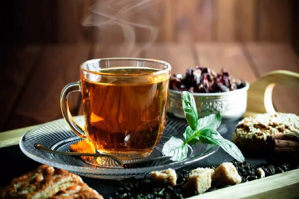 هشدار پژوهشگران ایرانی: چای داغ بالای ۶۵ درجه عامل سرطان مری است