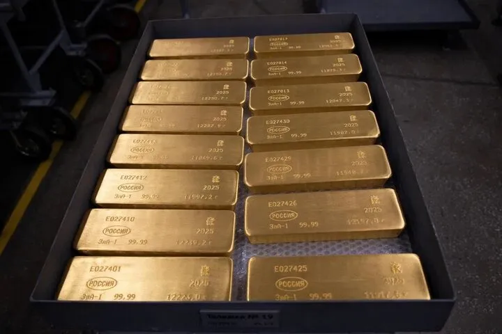 صعود پنج درصدی طلا در یک هفته؛ مسیر بازار به سوی ۴۶۰۰ دلار