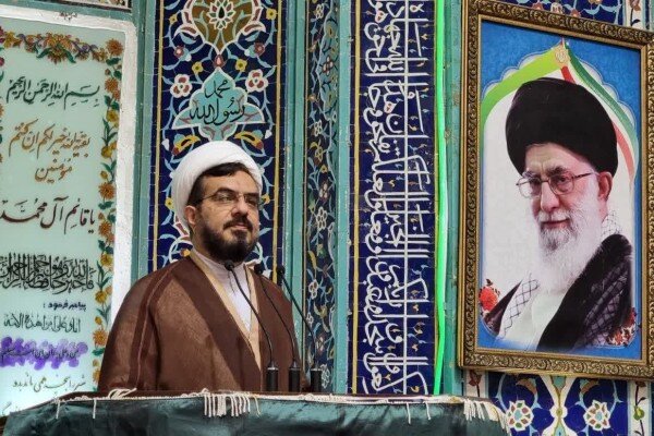 امام جمعه دماوند: مسیر ایران قوی از هم‌افزایی دولت و ملت می‌گذرد