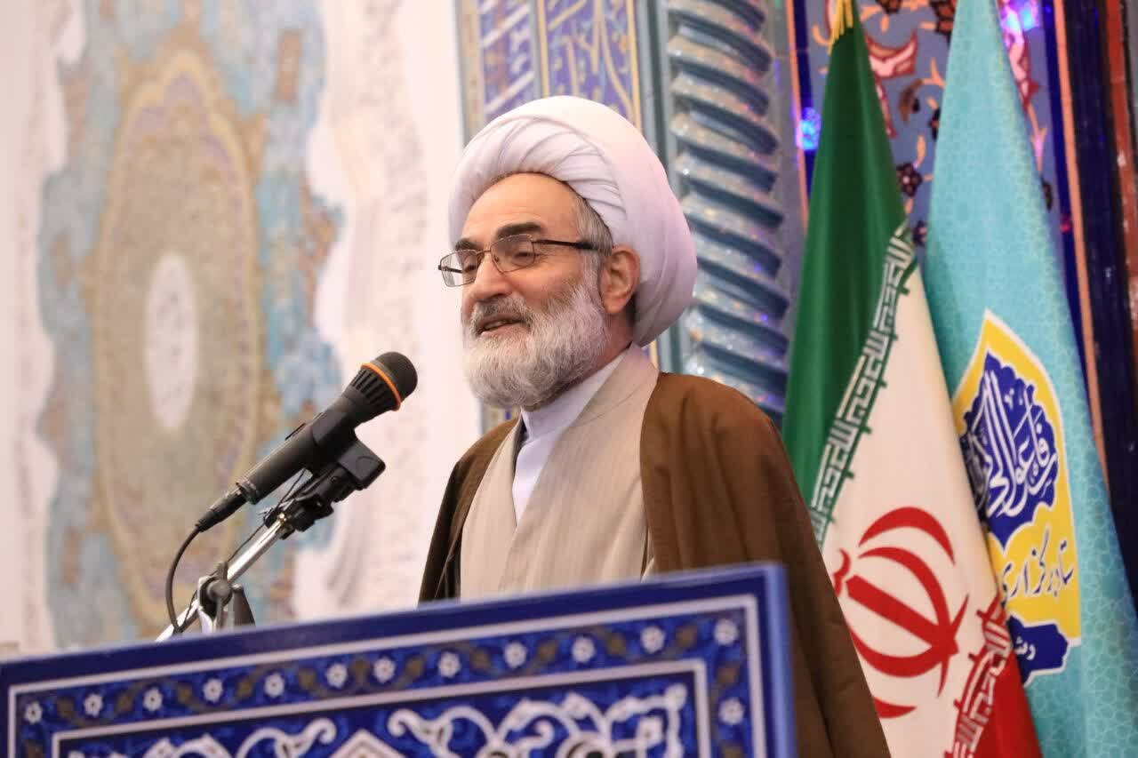 نماینده ولی فقیه در گیلان: آمریکا پایگاه‌هایش را از منطقه جمع می‌کند؛ مسیر مقاومت تا خروج کامل ادامه دارد