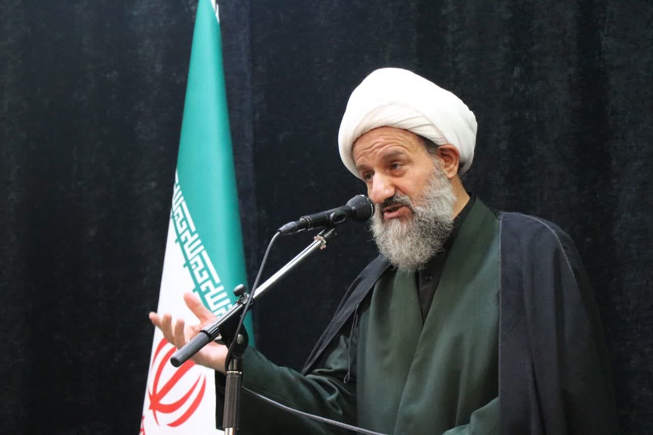 امام جمعه قرچک: غدیر بیعت الهی بود که با فتنه‌ها شکسته شد
