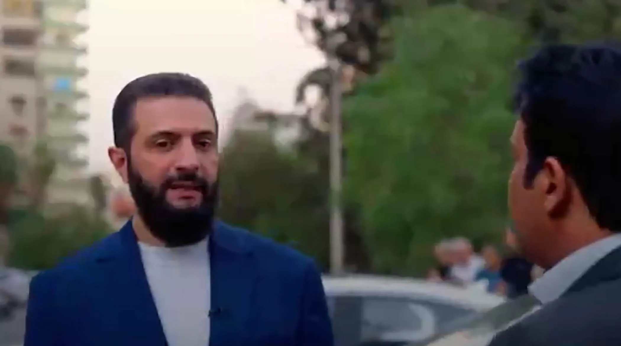 جولانی: به گذشته‌ام افتخار می‌کنم؛ خون‌های ریخته‌شده بخشی از تاریخ من است