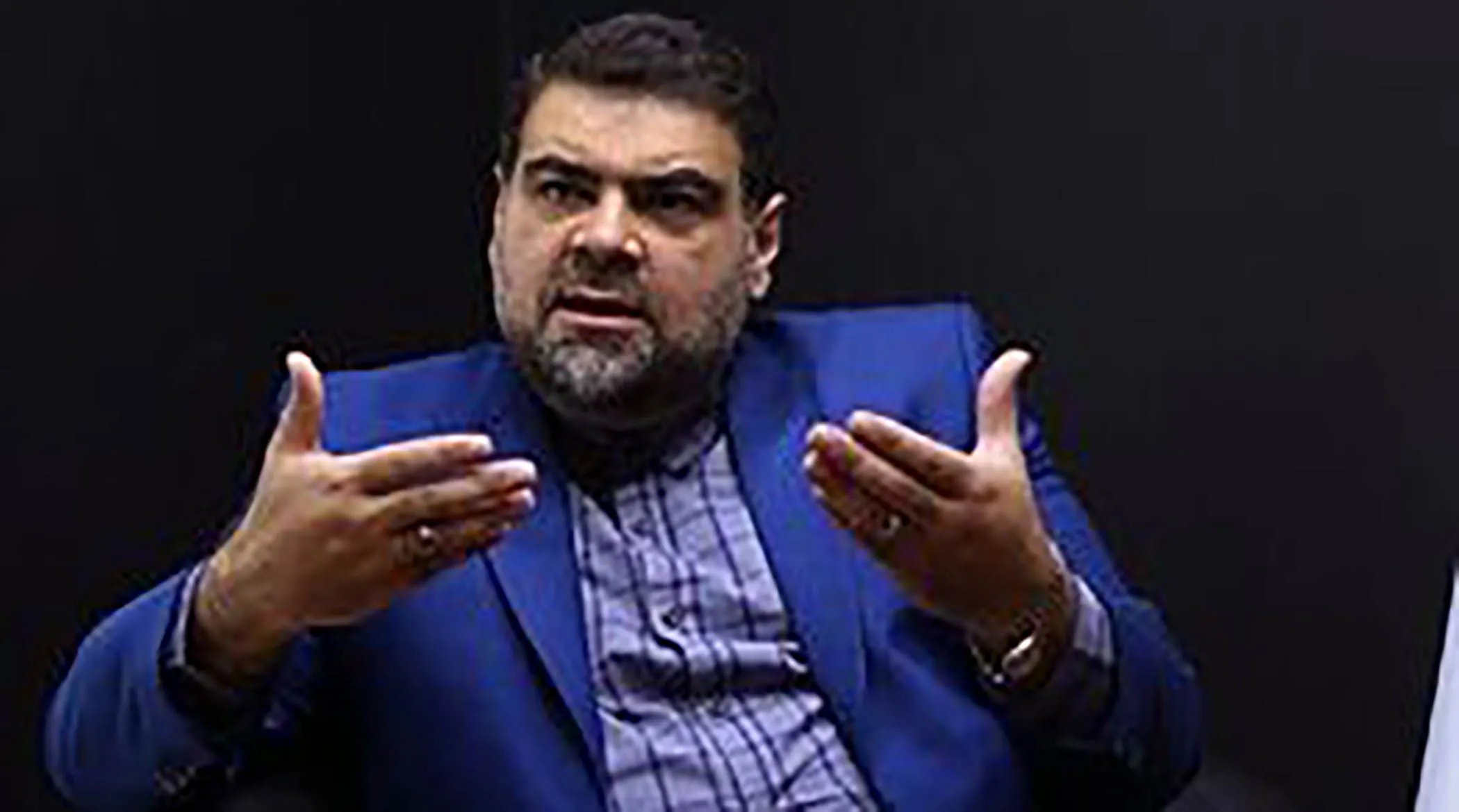 واکنش تند مشاور قالیباف به اقلیت معترض مجلس: مستندات ادعای کودتا را ارائه دهید