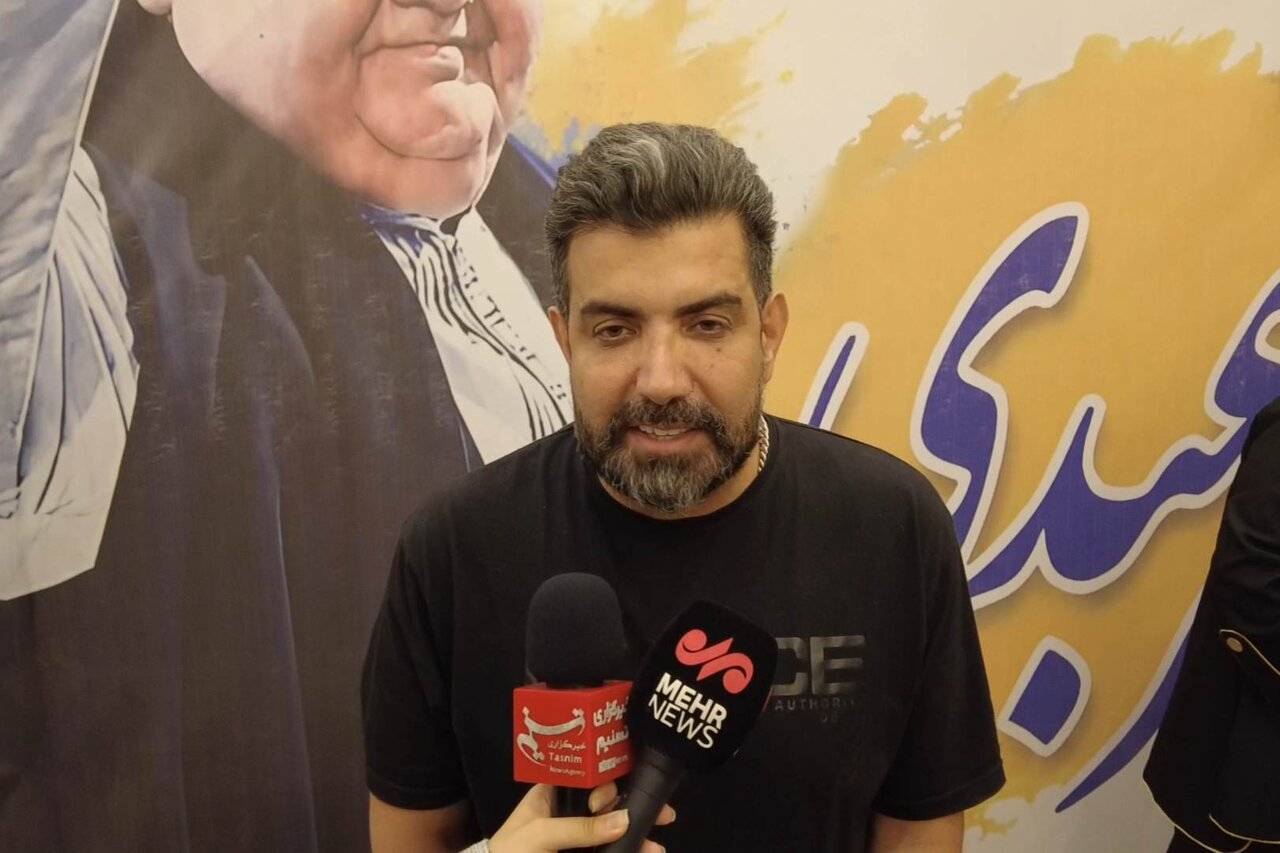 سیاوش قاسمی: اکبر عبدی با تنوع نقش‌ها در سینمای ایران ماندگار شد