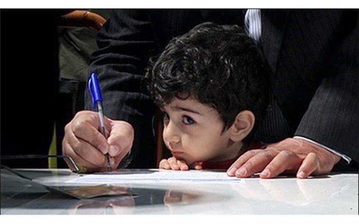 شهریه‌های پنهان در مدارس دولتی کرمان؛ وعده رایگان بودن در برابر واقعیتِ دریافت وجه