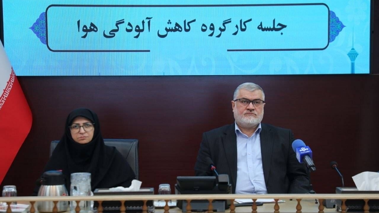 استاندار تهران: حل معضل آلودگی هوا از توان استان خارج است و تصمیم ملی می‌طلبد