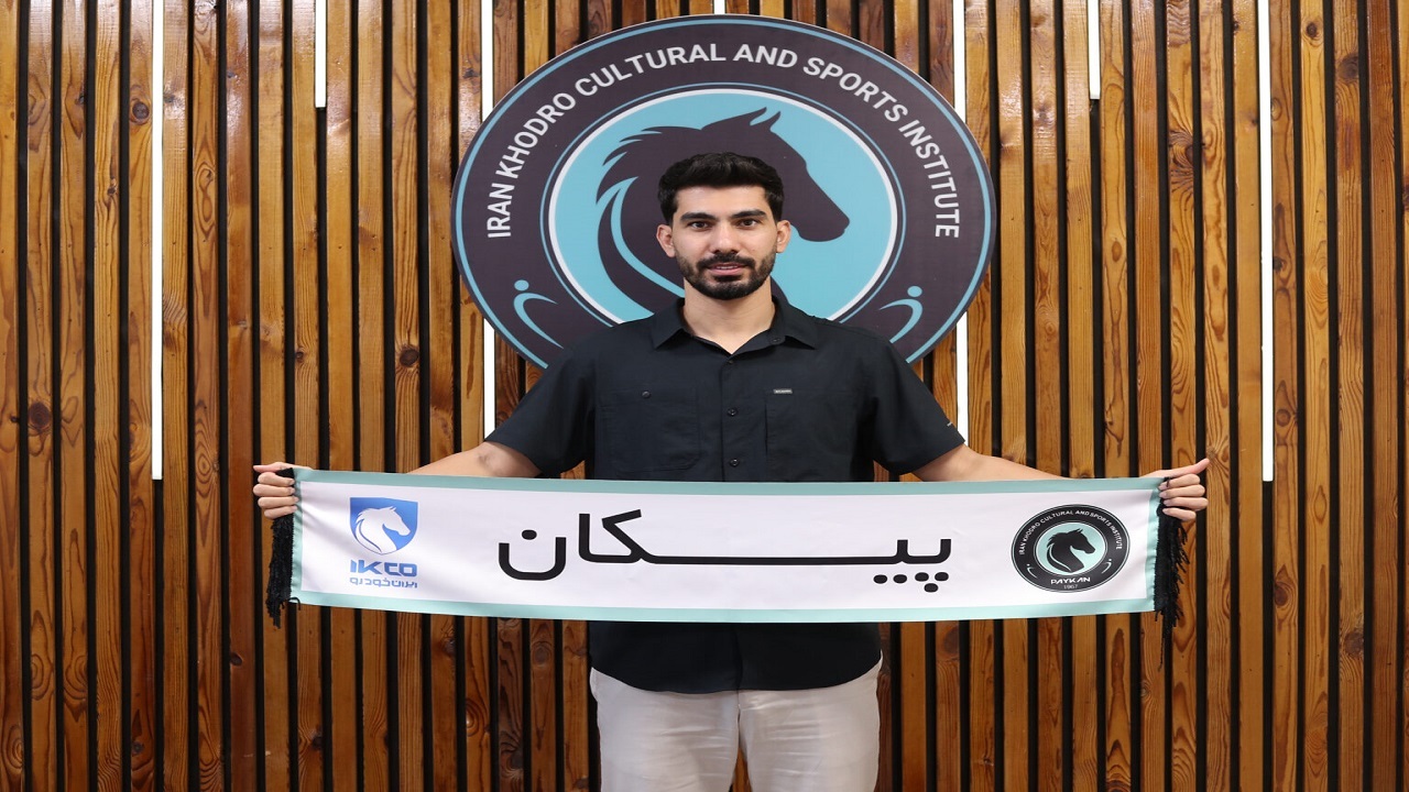 هافبک سابق پرسپولیس به خودروسازان پیوست؛ پیکان خط حمله‌اش را تقویت کرد