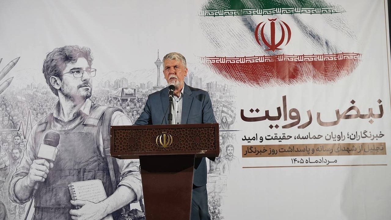 صالحی در آیین روز خبرنگار: اصحاب رسانه در «جنگ روایت‌ها» روایت ملت ایران را نوشتند