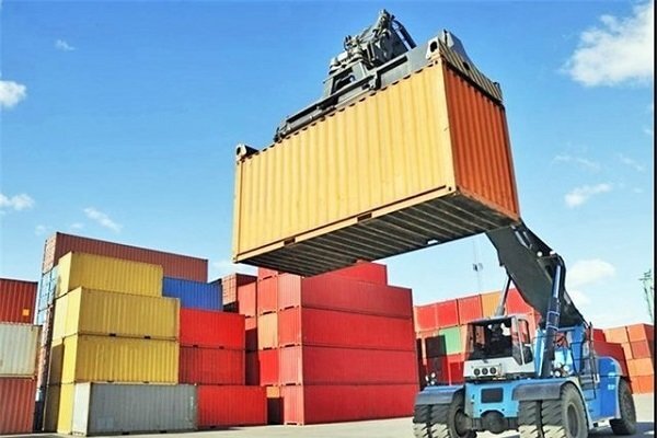 از سرگیری تردد کامیون‌های صادراتی در مرز مهران پس از وقفه اربعین