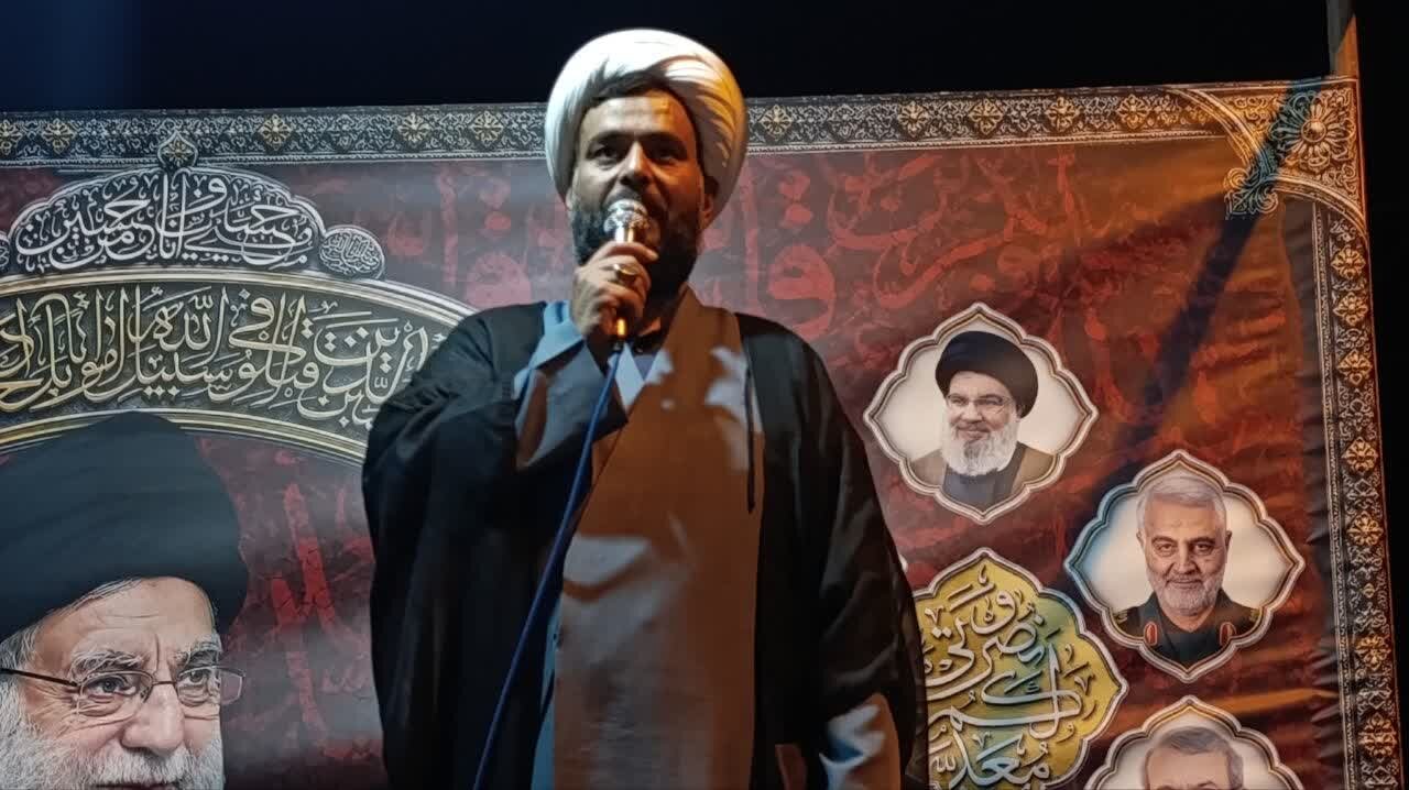 امام جمعه بهاباد: خبرنگاران افسران جنگ نرم و دیده‌بان بیدار جامعه هستند