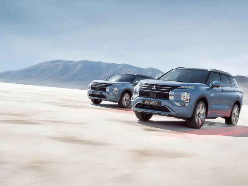 مرور کامل نسل جدید میتسوبیشی اوتلندر PHEV؛ ۲۹۹ اسب‌بخار قدرت و ۸۶ کیلومتر رانندگی تمام‌برقی