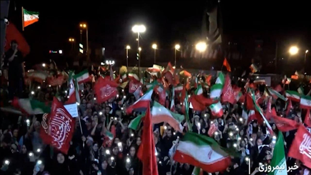 صدوشصتو یکمین شب حضور مردمی؛ از تنگه هرمز تا میدان انقلاب