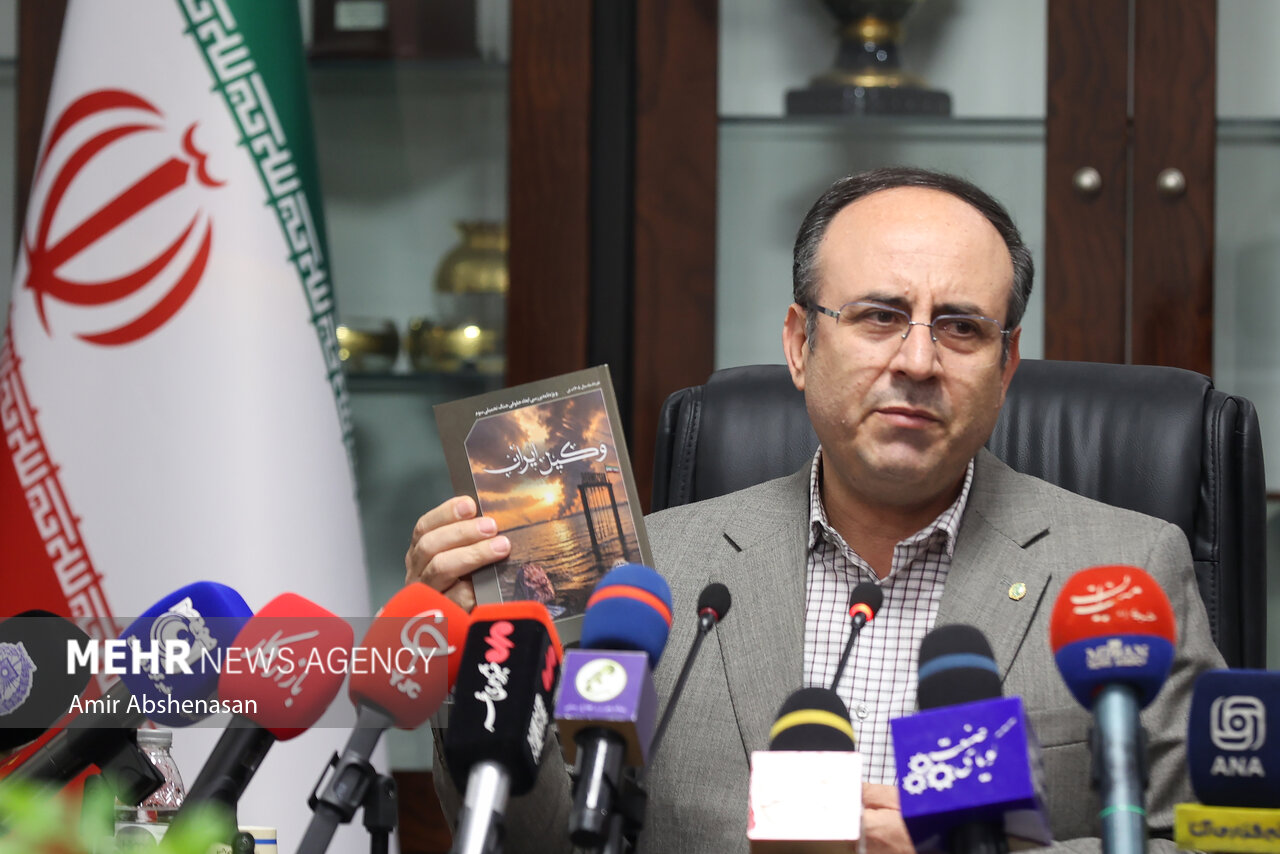 محمد شاه محمدی رئیس کانون وکلای دادگستری مرکز میزبان خبرنگاران شد