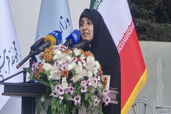 بزرگداشت استاد فرشچیان در سعدآباد؛ روایت زنِ پویا در آثار نگارگر نامدار ایران