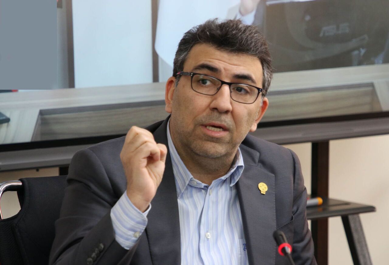 مدیرعامل بورس تهران خبر داد: ۳ شاخص تازه بازار سرمایه با تفکیک شرکت‌های بزرگ، متوسط و کوچک در راه است