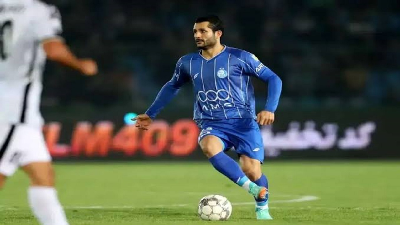 مدافع استقلال در برزخ ماندن یا جدایی؛ مذاکرات هنوز به نتیجه نرسیده است