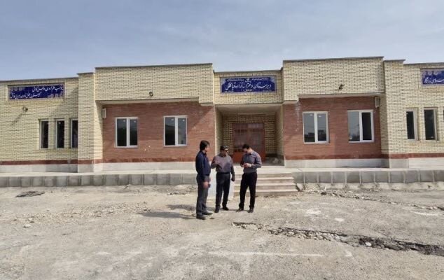 فرماندار تنگستان: دو مدرسه جدید بخش مرکزی تا هفته دولت افتتاح می‌شود