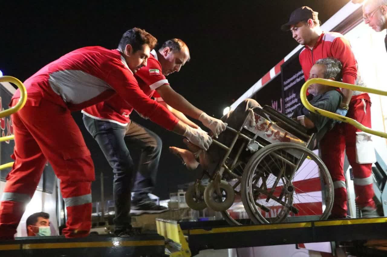 خدمات امدادی هلال‌احمر به زائران اربعین در مرز مهران تشریح شد