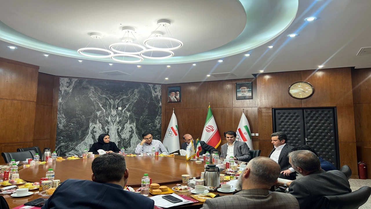 چراغ سبز هیئت رئیسه فدراسیون گلف به جذب حامی مالی برای مزایده زمین انقلاب