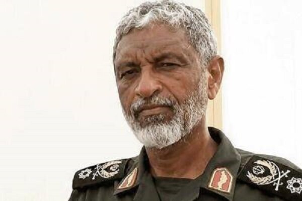سکان هدایت نیروی دریایی سپاه به دریادار علی عظمایی سپرده شد