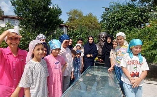 ادای احترام به هوشنگ ابتهاج سایه در رشت