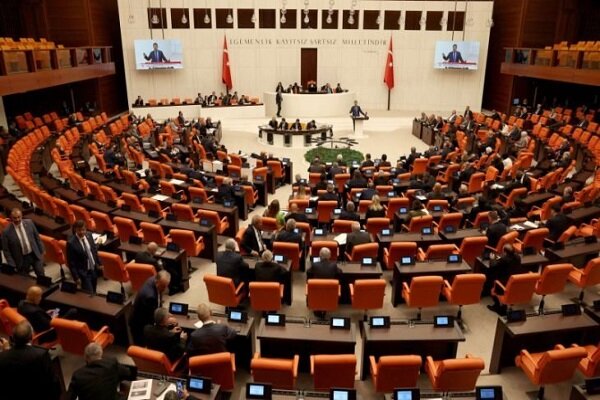 گام تازه آنکارا در مسیر صلح با پ.ک.ک؛ قانون حمایتی پارلمان ترکیه تصویب شد