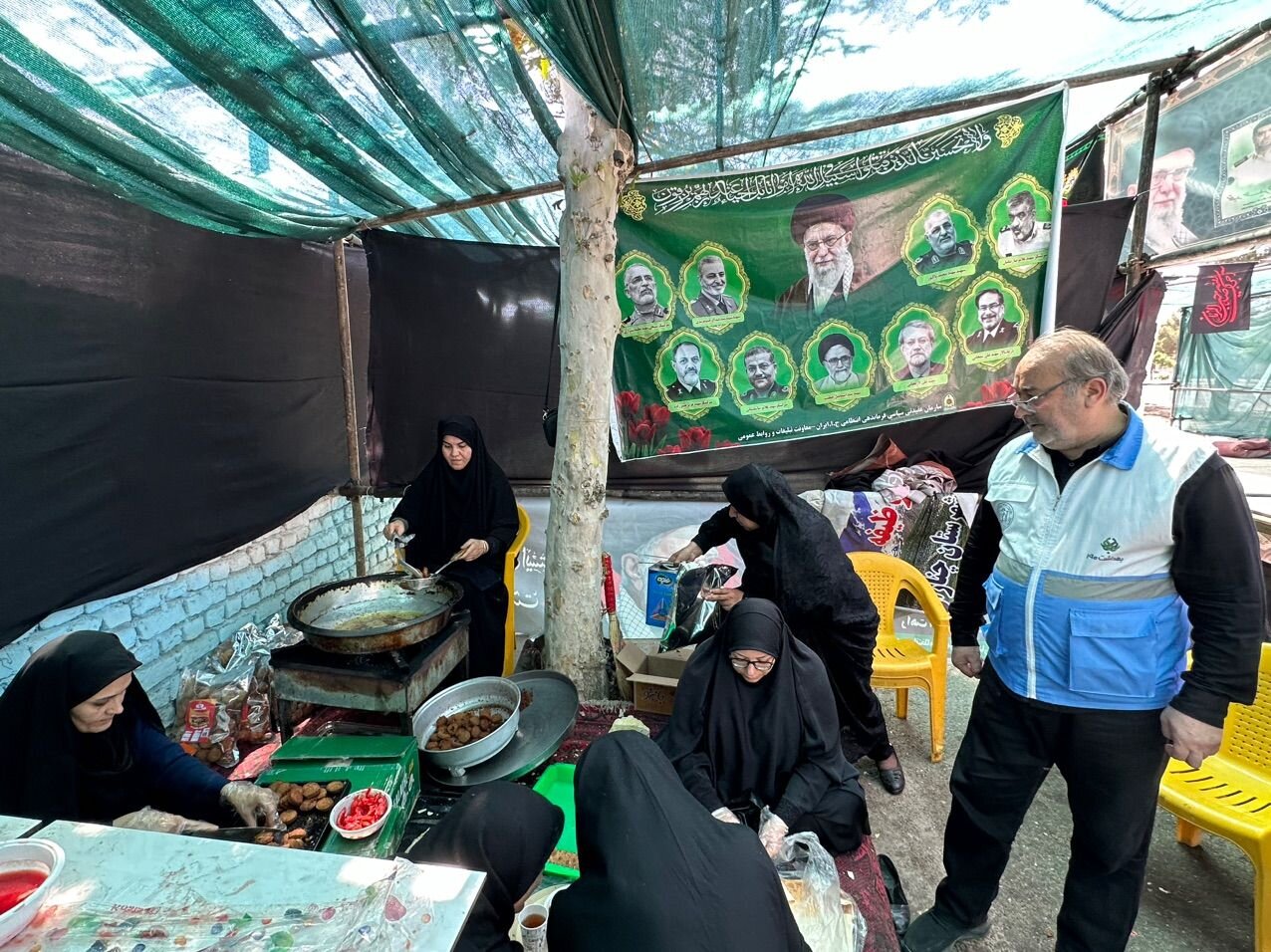 موکب الحسین(ع) شهدای انتظامی چناران میزبان زائران پیاده حرم رضوی شد