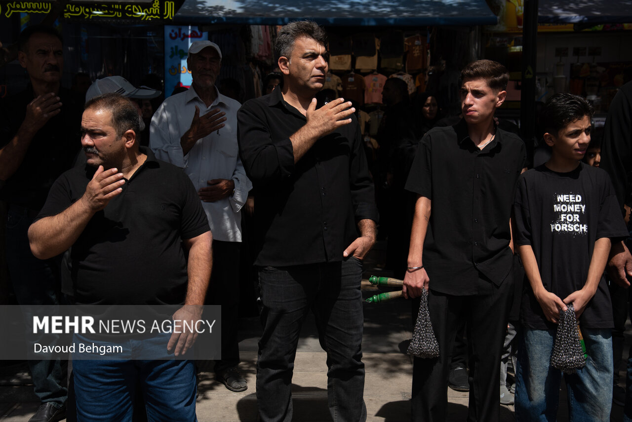 مشهد در آستانه سالروز شهادت امام رضا (ع) یکپارچه در سوگ و عزاداری فرو رفت