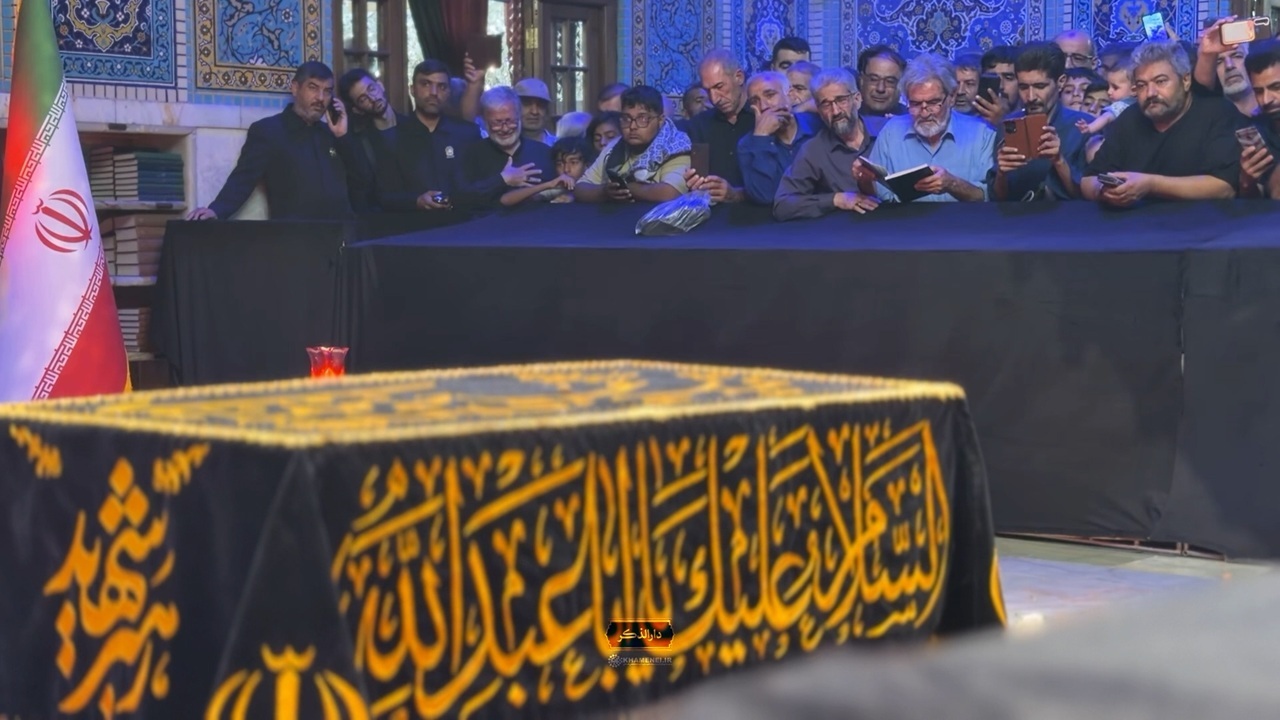 مشهد در سوگ «رهبر شهید ایران»؛ زائران رضوی در آستانه مراسم چهلم