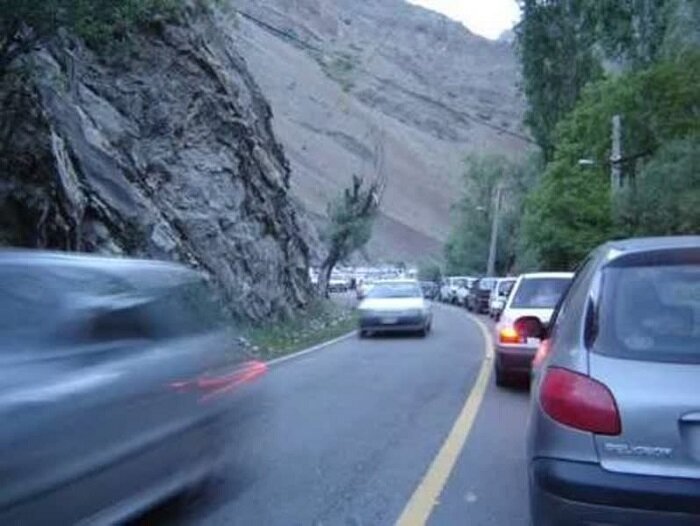 یک‌طرفه شدن محور چالوس و آزادراه تهران-شمال برای تخلیه ترافیک