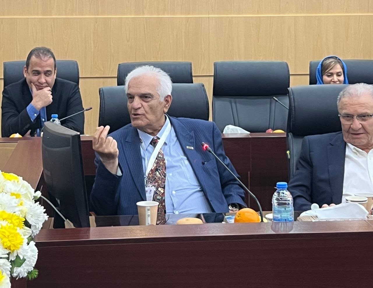 پیشکسوت داروسازی: گفت‌وگوهای تخصصی باید به اقدام اجرایی تبدیل شوند