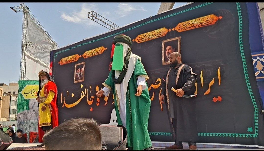 «نماز باران»؛ نمایش آیینی میدان شهدای مشهد برای زائران پیاده رضوی