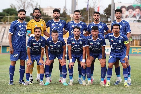 تماشاگران زن و مرد، میزبان دیدار استقلال و مس شهربابک در شهرقدس