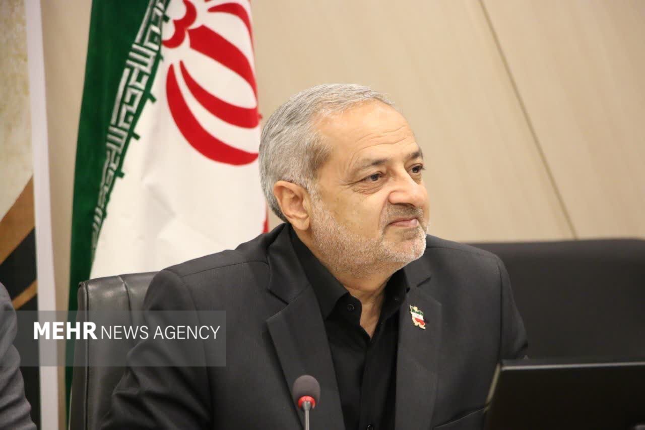 وزیر آموزش و پرورش: ۱۲ هزار مدرسه کشور صاحب نیروگاه خورشیدی می‌شوند