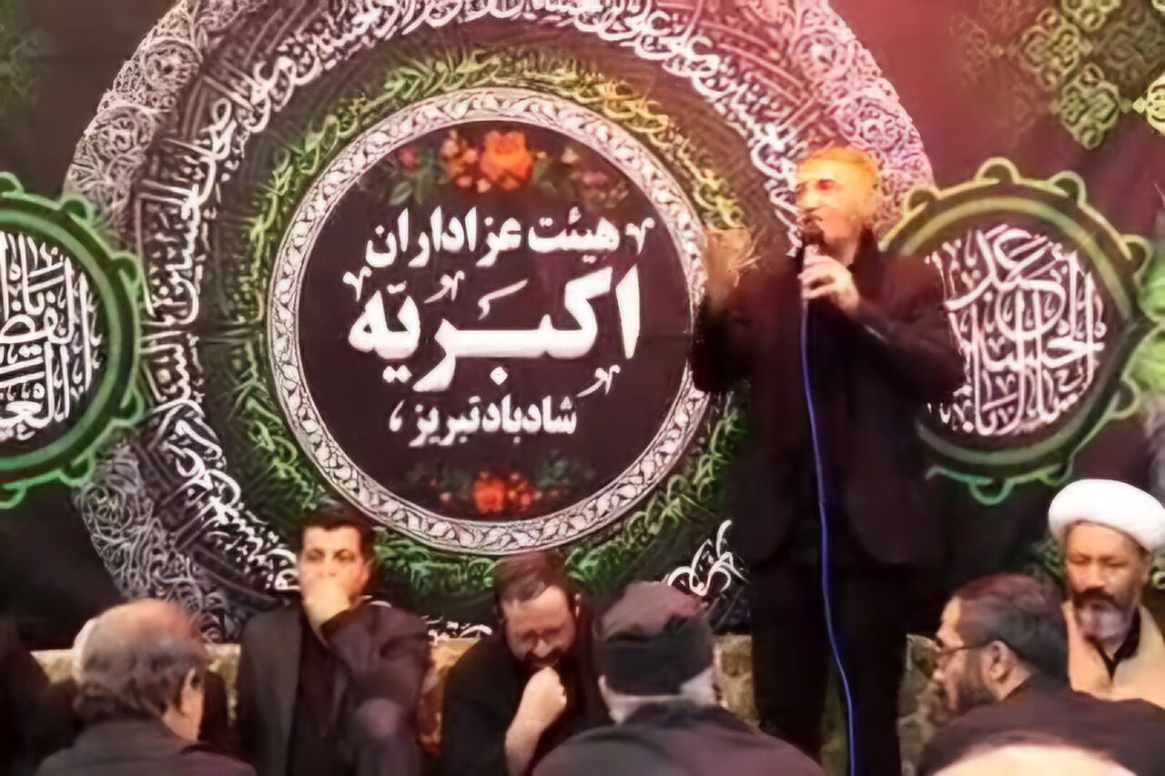 شب شهادت امام رضا(ع) در جوار حرم مطهر؛ هیئت‌های آذربایجان‌شرقی مشهد را عزادار کردند
