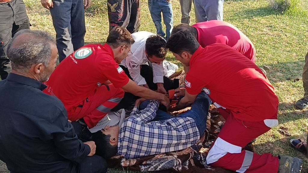 امدادرسانی به ۱۳ حادثه در ۲۴ ساعت؛ ۲۸ حادثهدیده زیر پوشش هلال احمر اصفهان