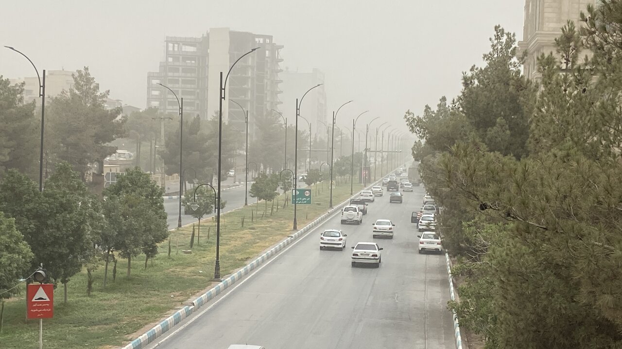 هشدار هواشناسی کرمان؛ رگبار، تگرگ و طوفان گردوخاک در راه است