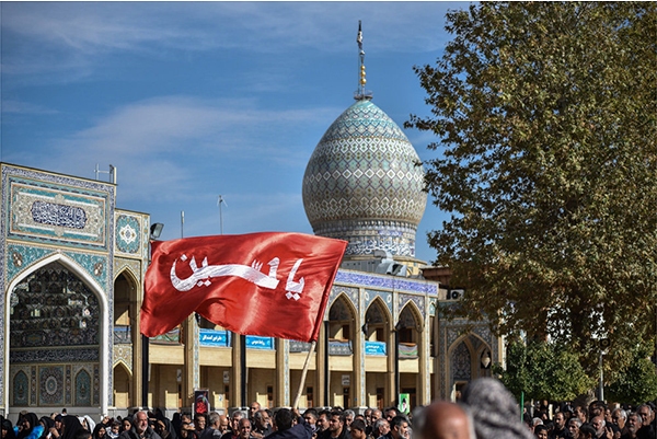 سوگواری پرشور زائران حرم شاهچراغ در سالروز شهادت امام رضا(ع)