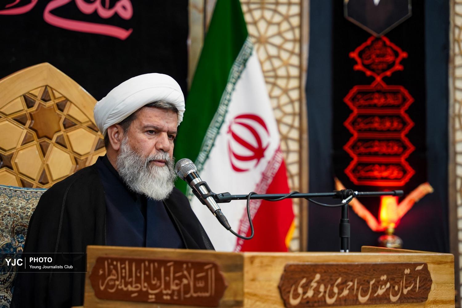 عزاداران رضوی در حرم شاهچراغ شیراز