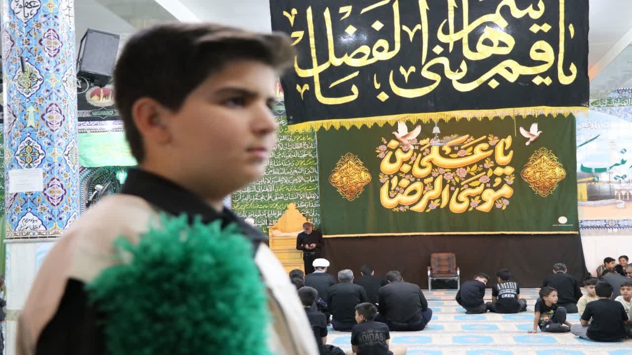هیئت‌های مذهبی در عسگران، سالروز شهادت امام رضا (ع) را سوگواری کردند + تصاویر