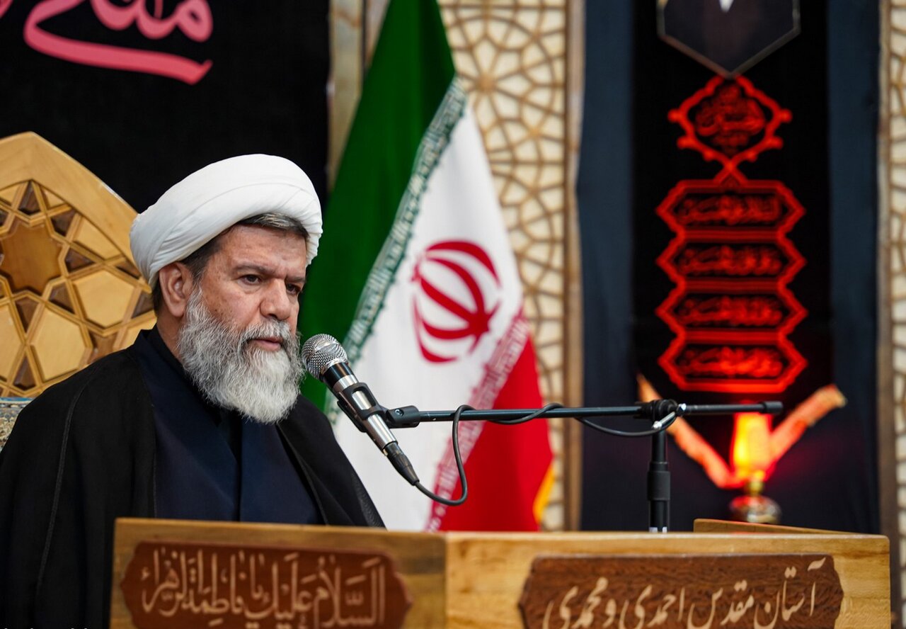 رئیس حوزه‌های علمیه فارس: وحدت باید از خانواده آغاز شود؛ دست خدا با جماعت است