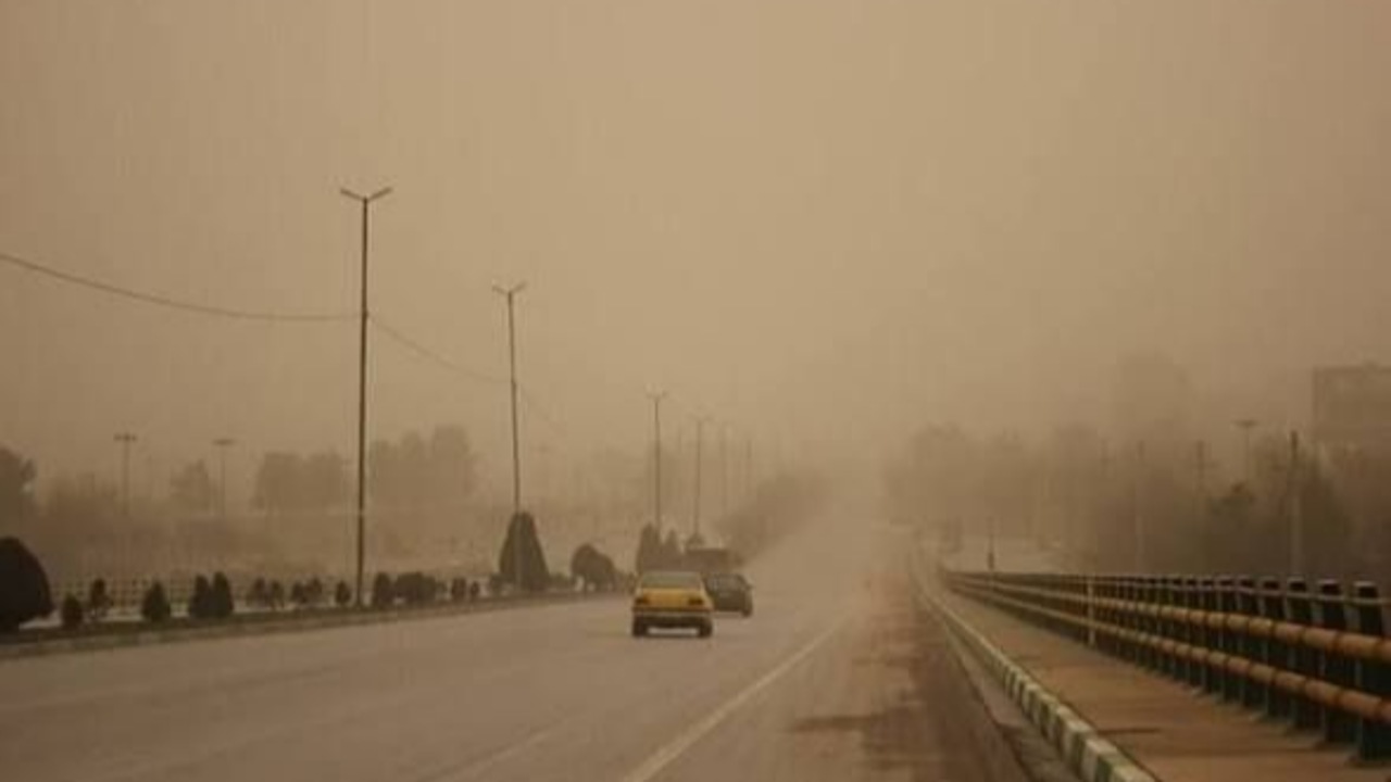 وزش باد ۱۱۵ کیلومتری در سیستان؛ هشدار طوفان گرد و خاک تا اواسط هفته آینده