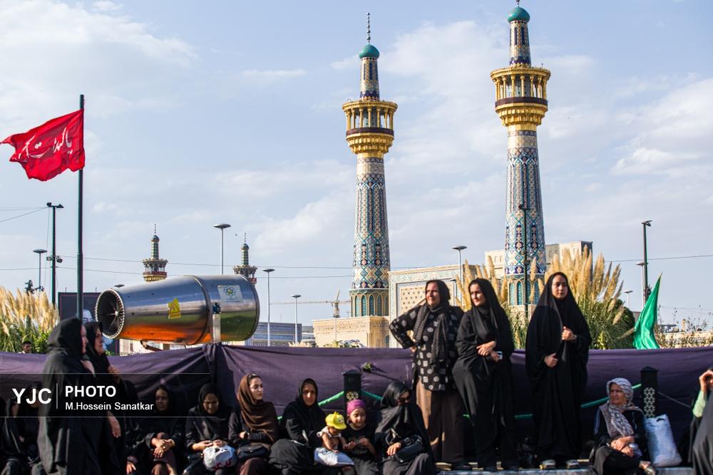 سوگواری شهادت امام رضا (ع) در مشهد؛ حرم مطهر رضوی یکپارچه عزا شد