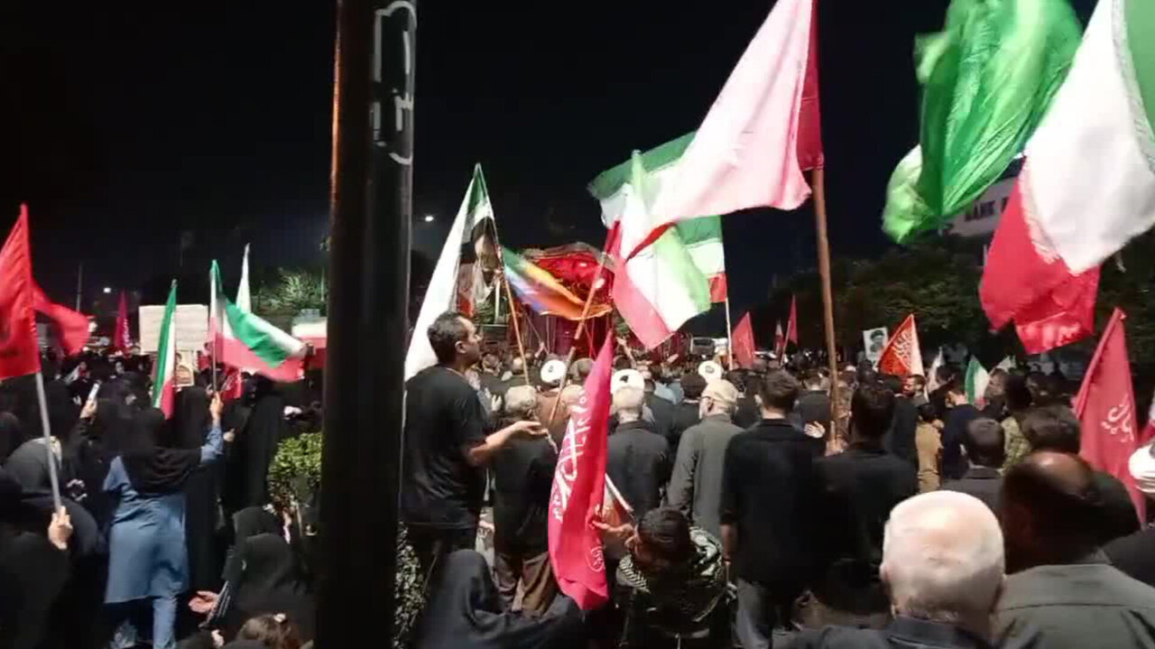 عزاداران رضوی در بابل؛ جلوه‌ای از تجدید میثاق با رهبر شهید