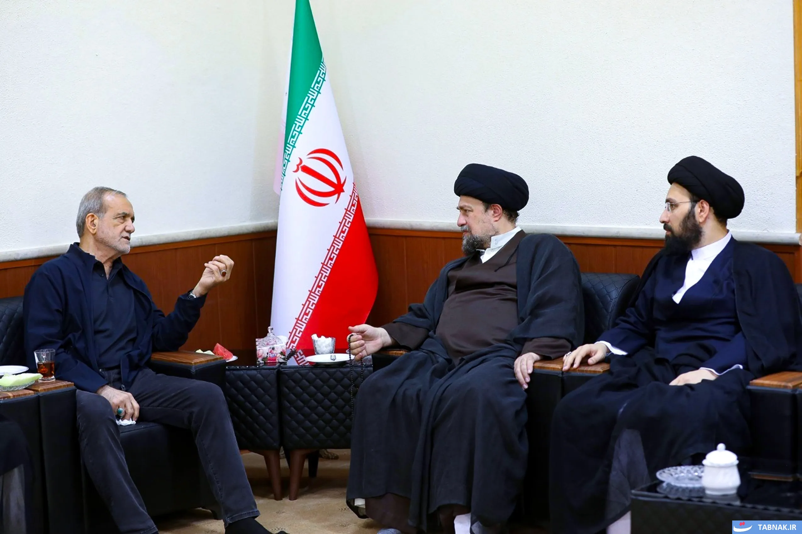 پزشکیان در سالروز شهادت امام رضا(ع) با سید حسن خمینی دیدار کرد